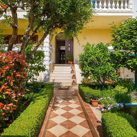 Villa Nada In Fazana - Near The Beach Extérieur photo