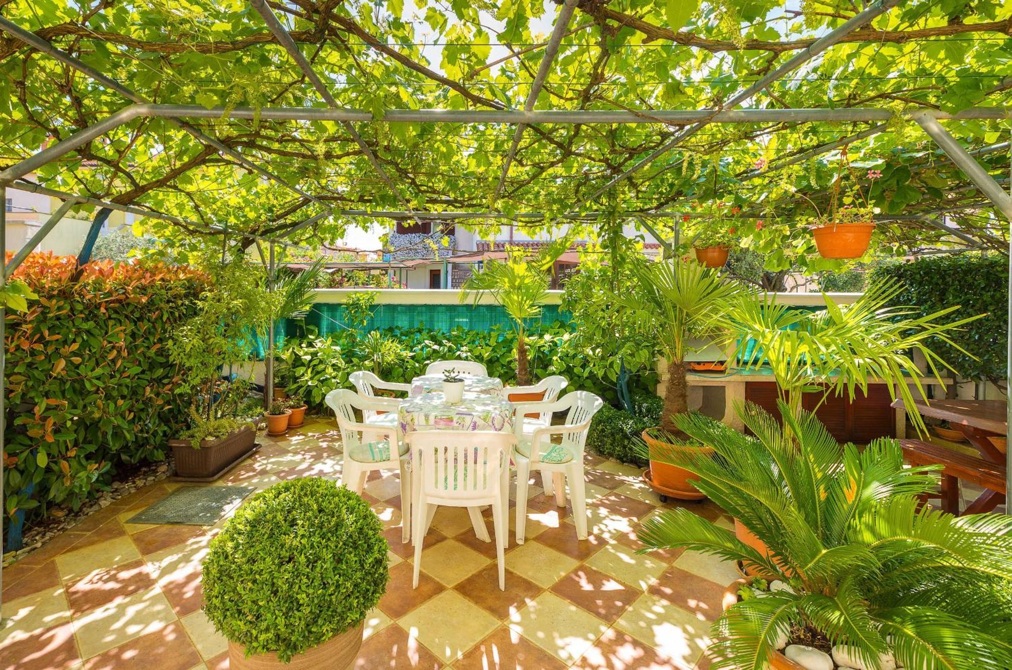 Villa Nada In Fazana - Near The Beach Extérieur photo
